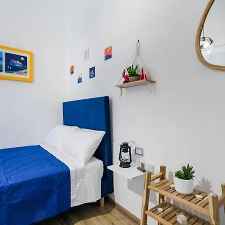 Cacia Maison نابولي