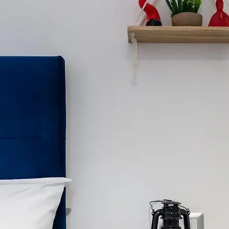 Cacia Maison نابولي